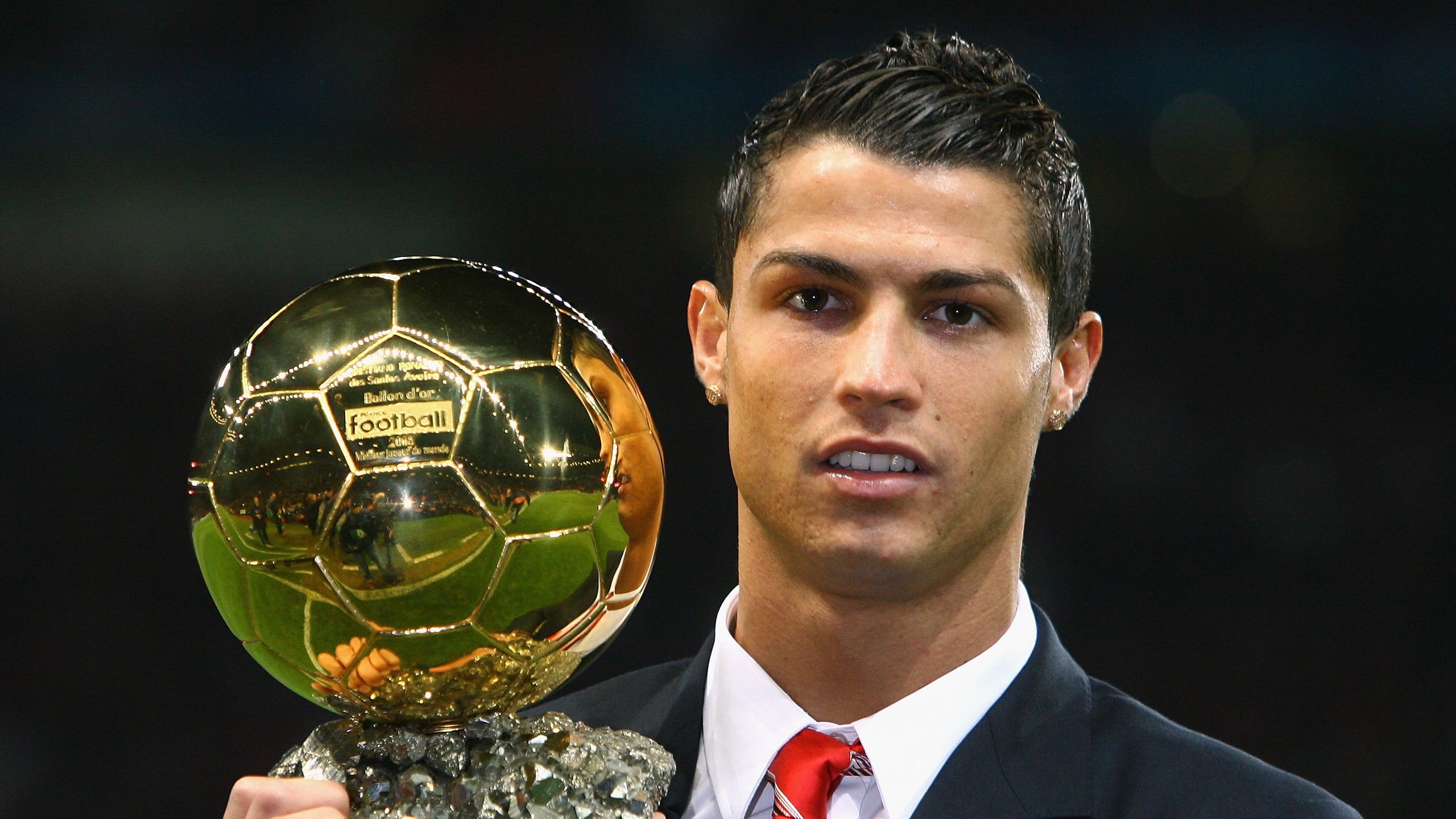 开云网页版-“马科斯·莫奇的强力防守与战术执行力，帮助美洲狮队在全球赛场占得先机”